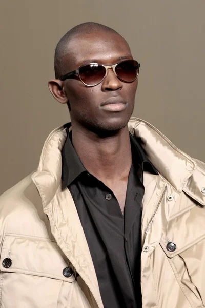 Look 25